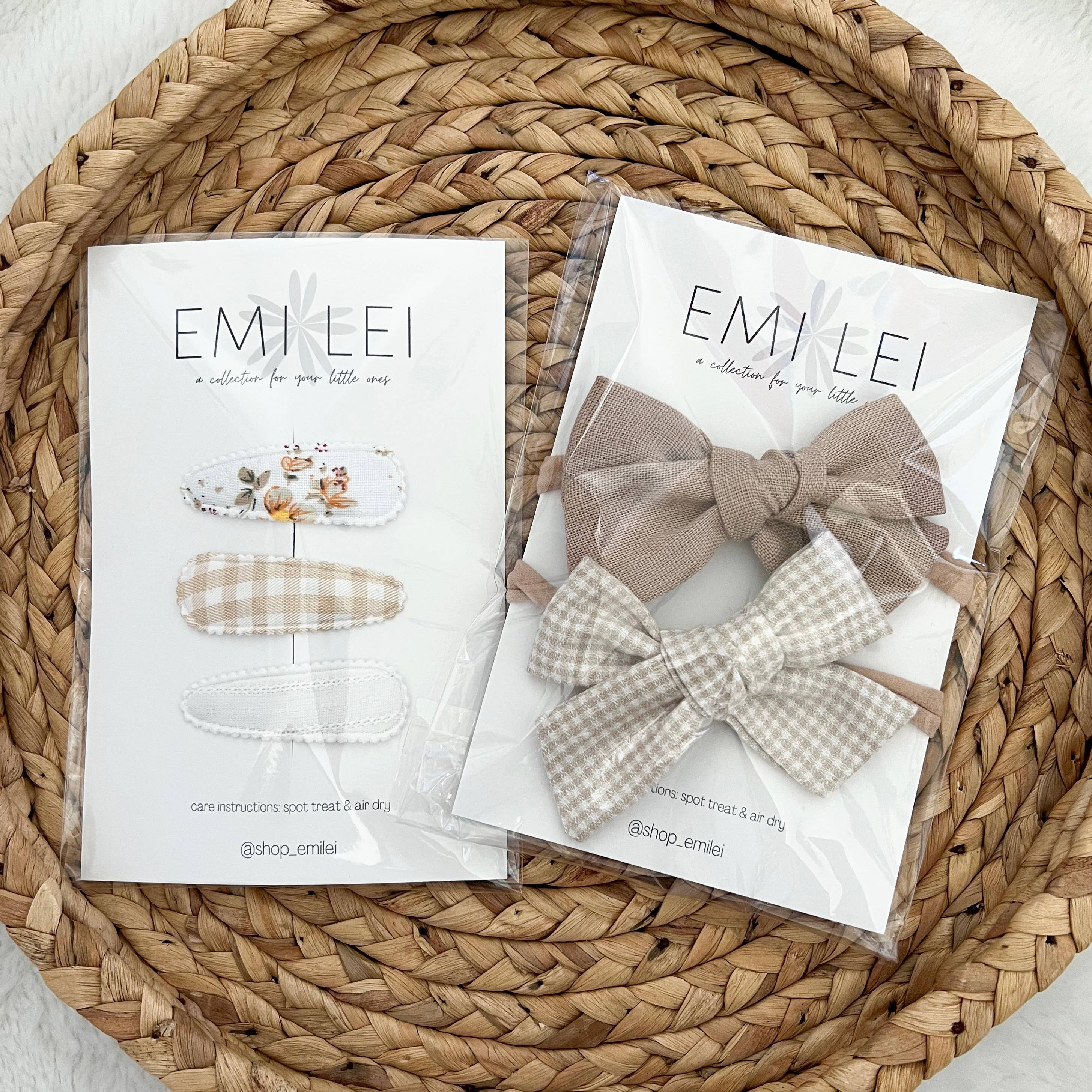 (#11) Fabric Hair Clip Snap Barrettes (2) - Ivory Daisy