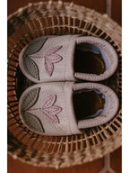 Tulip On Milk Leather Baby Moccs