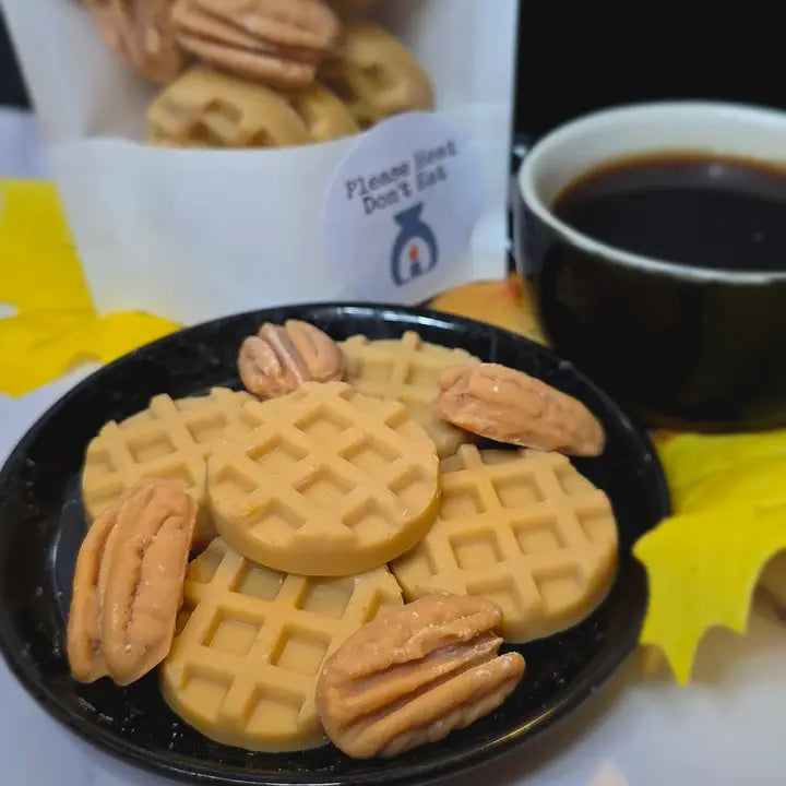 Soy Wax Melter - Apple Cider, Christmas Tree. Christmas Memories and Waffle and Pecan
