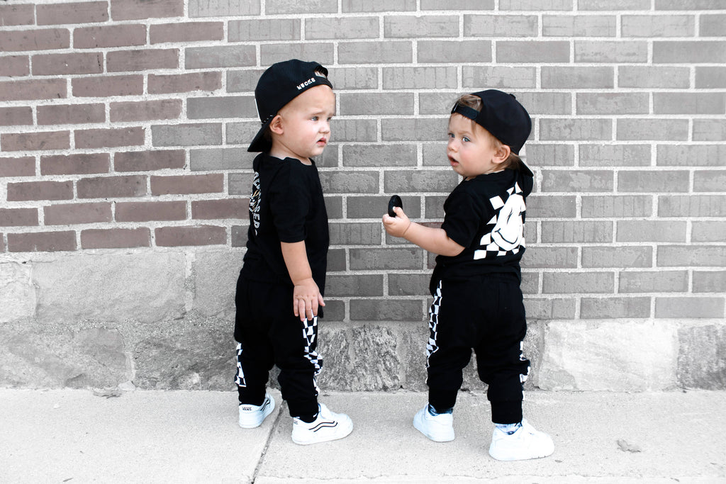 SIDE CHECK • BLACK JOGGERS