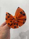 Little Pumpkin Clippie Bow