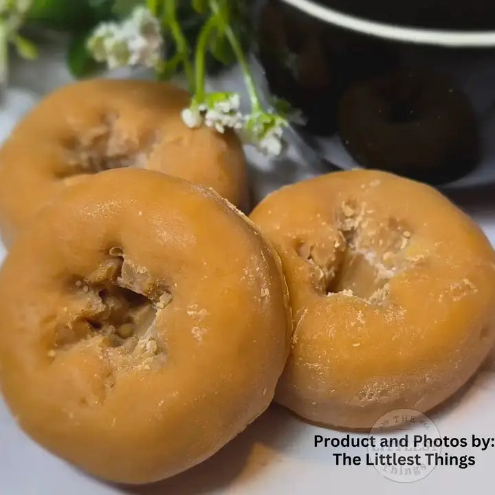 Soy Wax Melter - Apple Cider, Christmas Tree. Christmas Memories and Waffle and Pecan