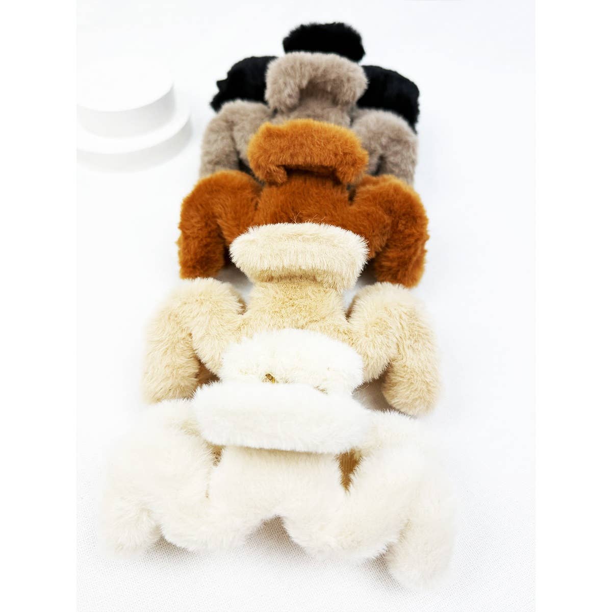 Jumbo Faux Fur Wavy Hair Claw Clips