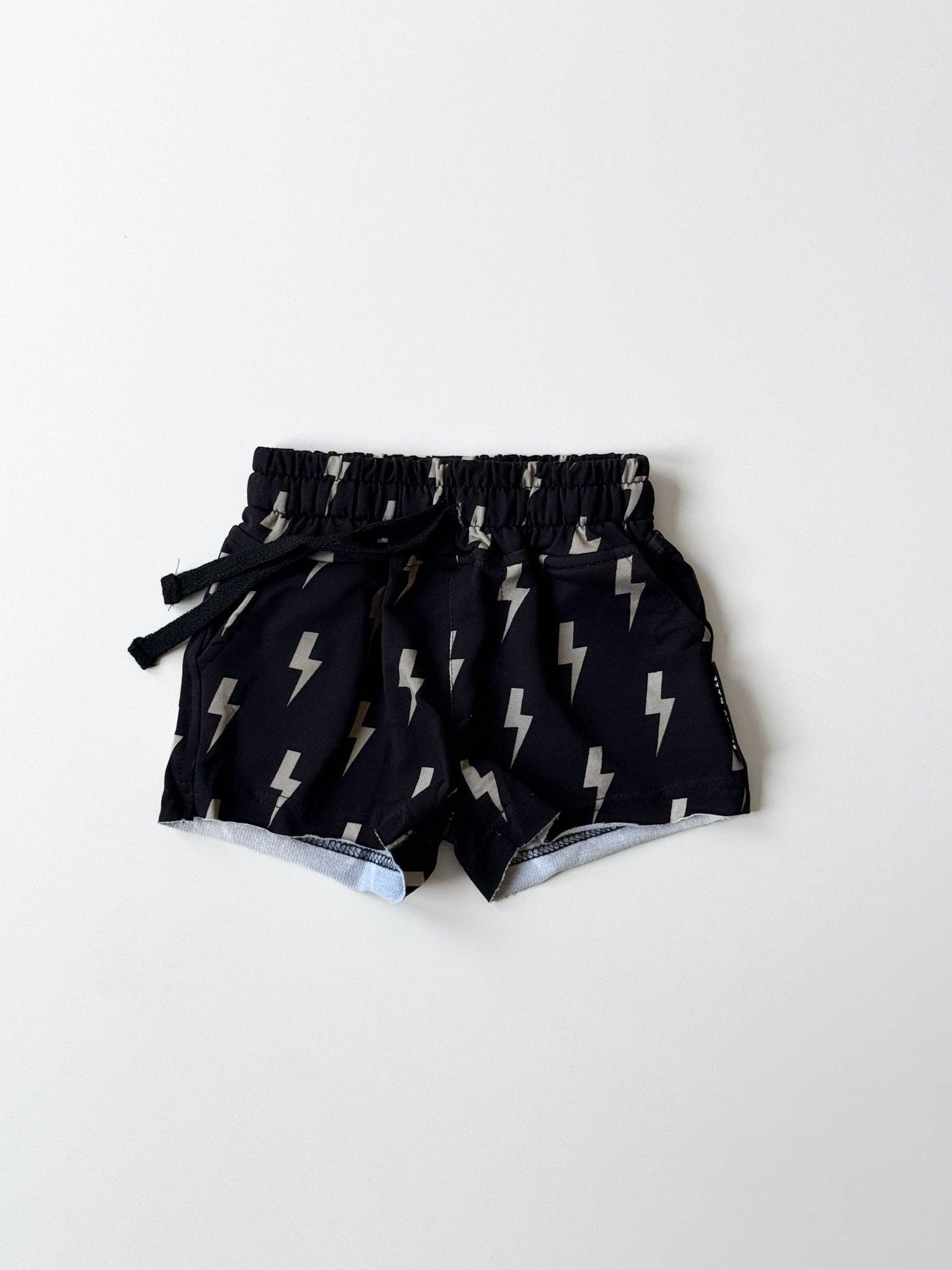 CLAY BOLT • SHORTS